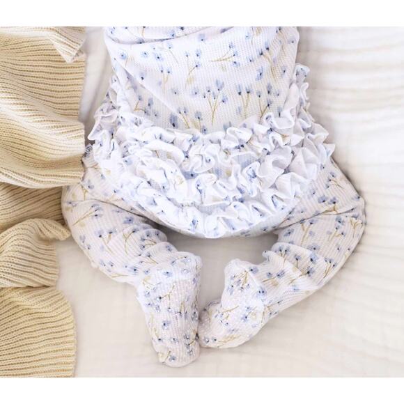 Caden Lane Bamboo Waffle Zipper Ruffle Footie (Bundle of 2) - Picture 4 of 13